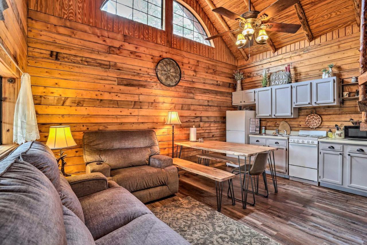 Broken Bow Log Cabin With Fire Pit, Pond, And Deck! Dış mekan fotoğraf